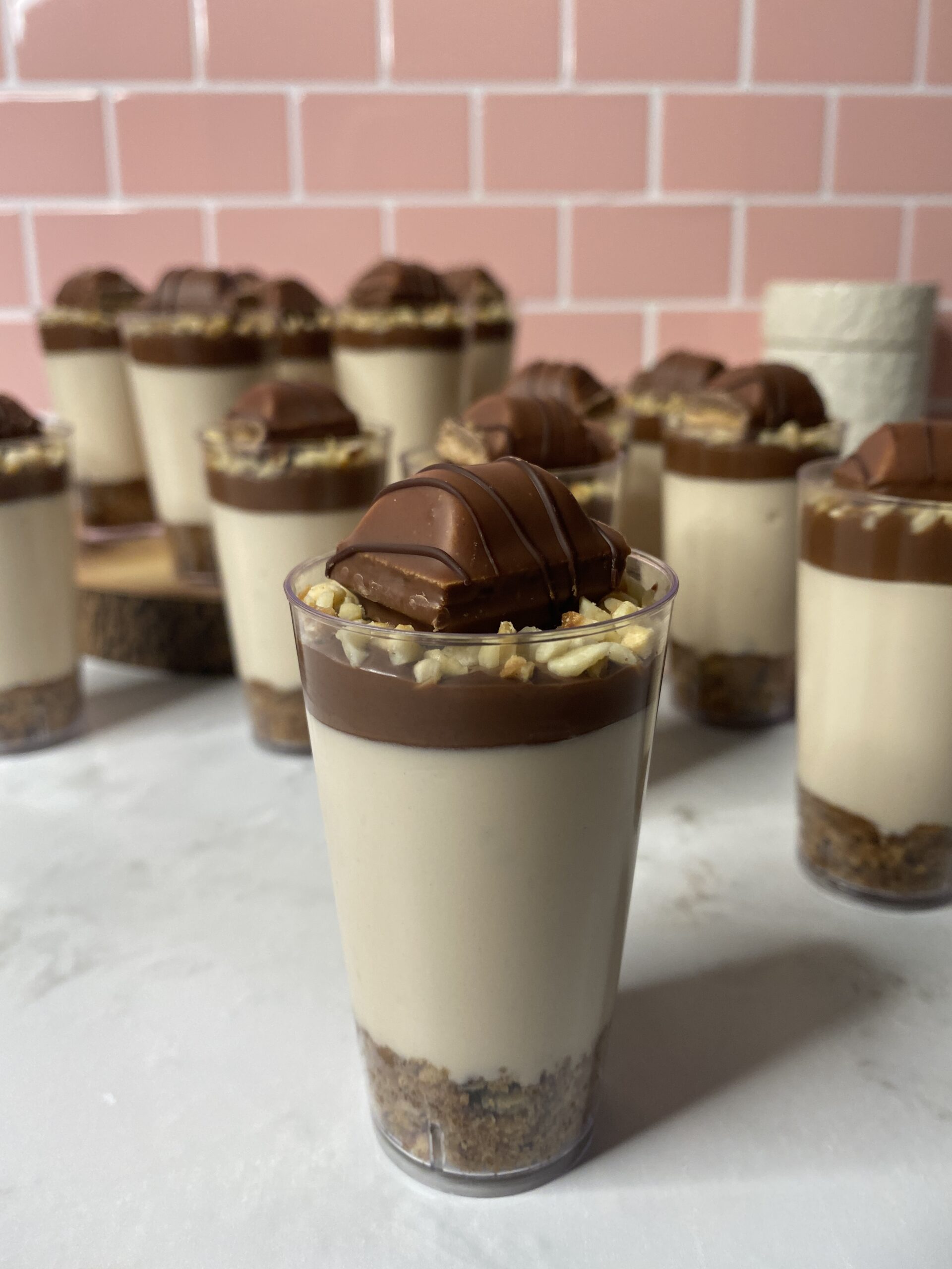 No Bake Kinder Bueno Cheesecake Cups Sab S Bakes