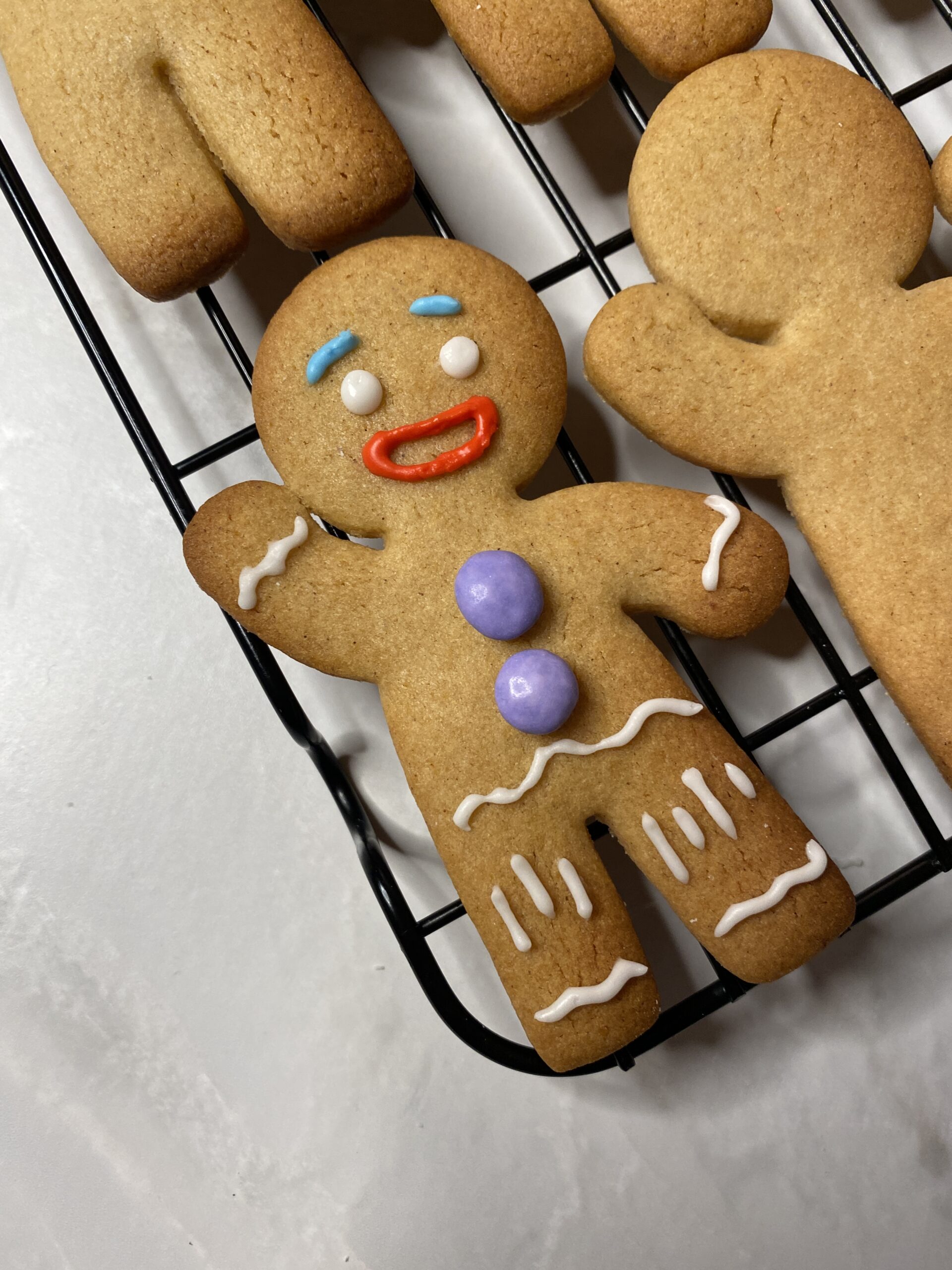 Shrek: Gingy The Gingerbread Man Recipe - Sab's Bakes